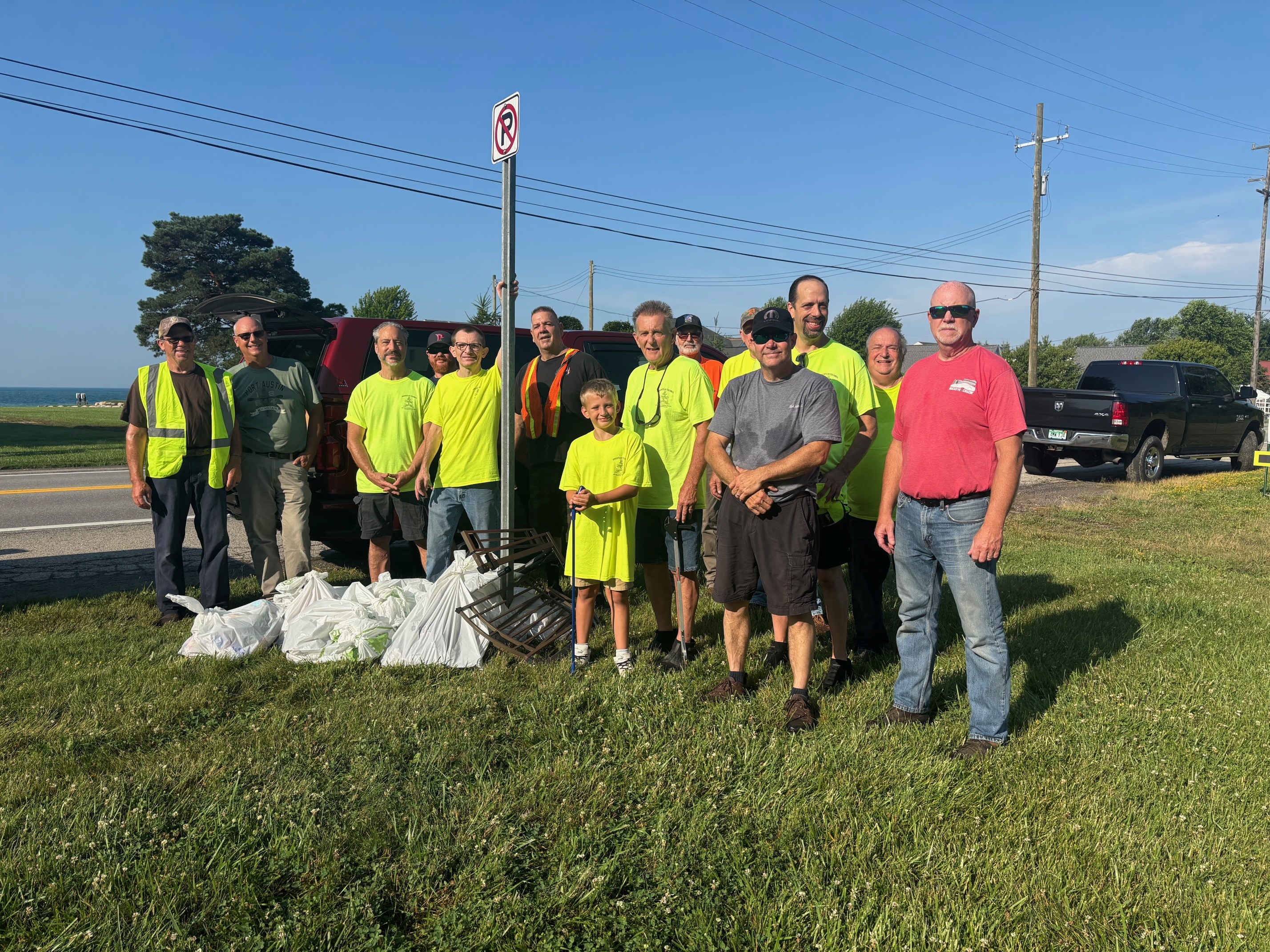 Au Lac Highway Cleanup